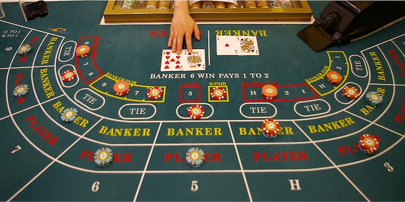 Điểm mạnh lớn nhất của baccarat chính là luật chơi không quá phức tạp